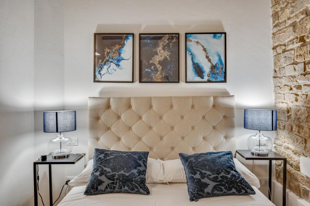 Palazzo Pitti Apartment With Terrace ฟลอเรนซ์ ภายนอก รูปภาพ