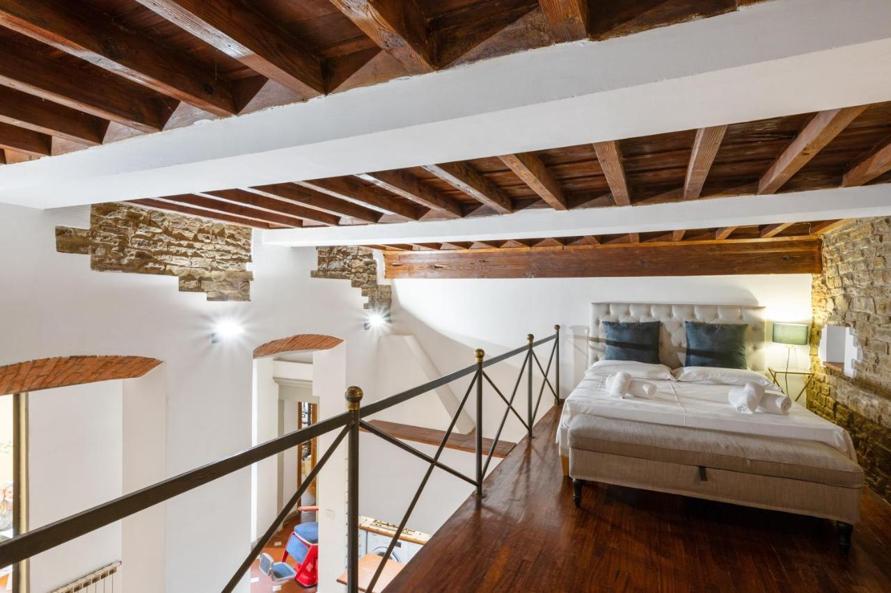 Palazzo Pitti Apartment With Terrace ฟลอเรนซ์ ภายนอก รูปภาพ